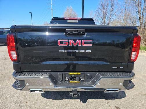 Onyx Black 2026 GMC Sierra 1500 SLE
