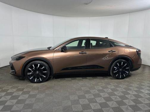 2023 Toyota Crown Platinum