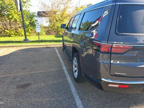 2022 Jeep Wagoneer Series II 4x4