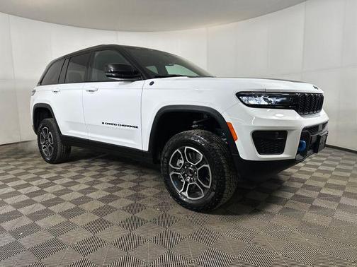 2023 Jeep Grand Cherokee 4xe Trailhawk