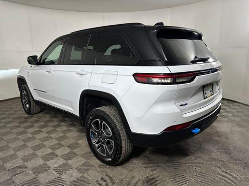 2023 Jeep Grand Cherokee 4xe Trailhawk