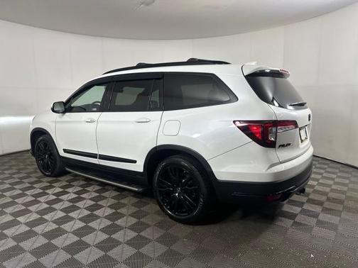 2021 Honda Pilot AWD Black Edition