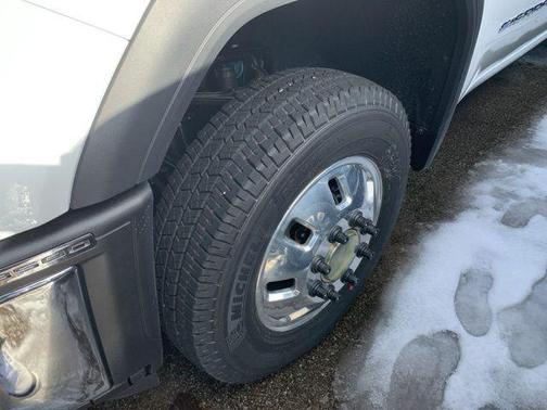 2026 GMC Sierra 3500 SLE