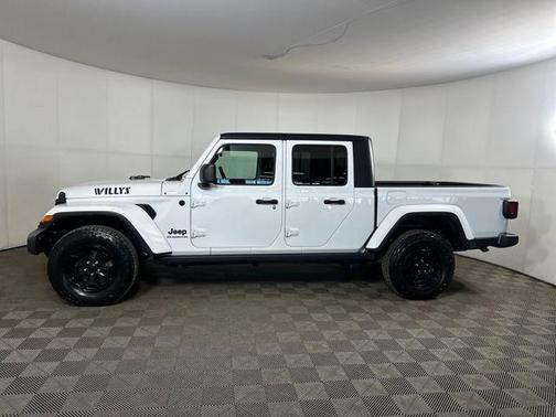 2021 Jeep Gladiator Willys 4x4