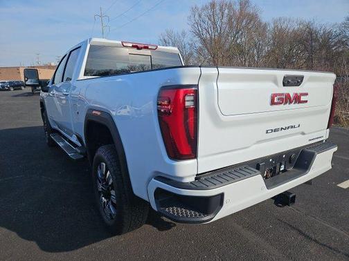 Glacier White Tricoat 2026 GMC Sierra 3500 Denali