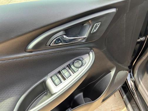 2022 Chevrolet Malibu LT W/1LT