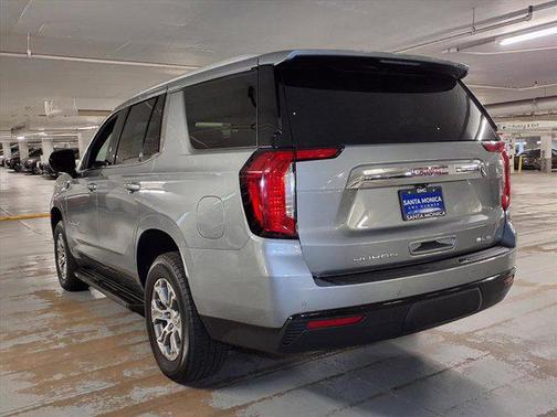 2023 GMC Yukon SLE