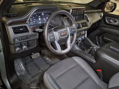 2023 GMC Yukon SLE