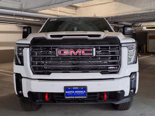 2025 GMC Sierra 2500 AT4