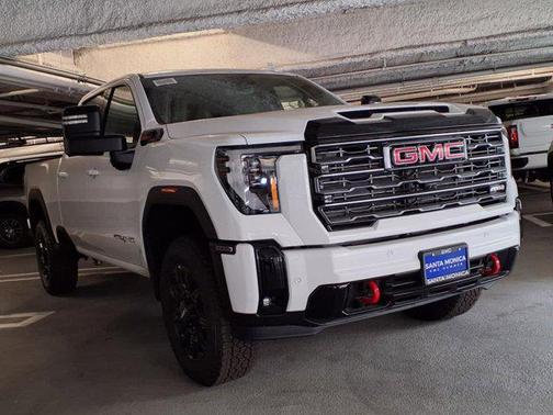 2025 GMC Sierra 2500 AT4
