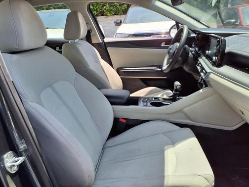 Gravity Gray 2022 Kia K5 LXS