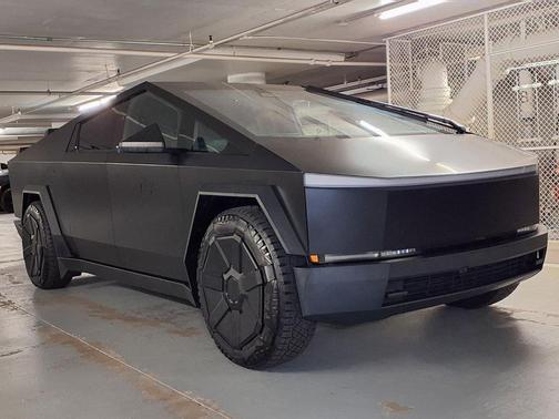 Stainless Steel 2024 Tesla Cybertruck Cyberbeast