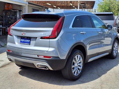 2023 Cadillac XT4 Premium Luxury