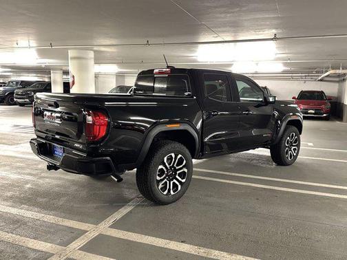 2025 GMC Canyon Base