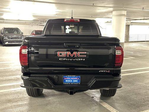 2025 GMC Canyon Base