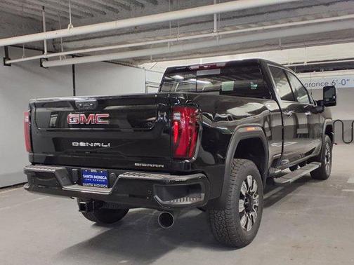 2025 GMC Sierra 2500 Denali