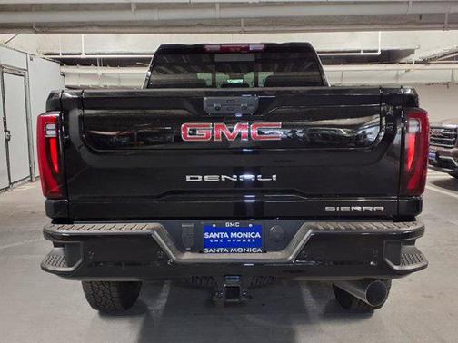 2025 GMC Sierra 2500 Denali