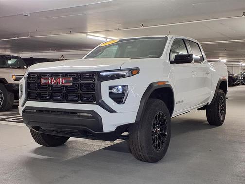 Summit White 2026 GMC Canyon Elevation