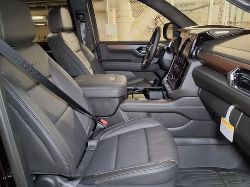 Onyx Black 2026 GMC Yukon Denali