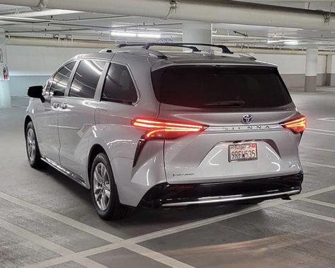 2025 Toyota Sienna Limited