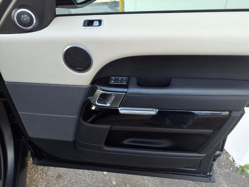 2020 Land Rover Range Rover Sport HST MHEV