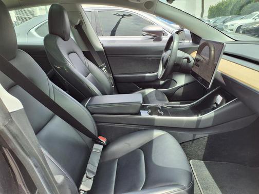 Gray 2020 Tesla Model 3 Standard Range Plus