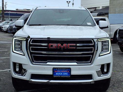 2022 GMC Yukon SLT