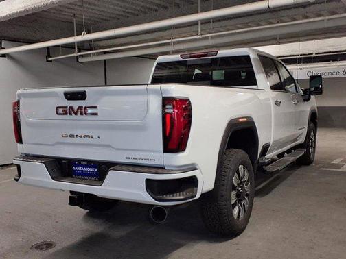2025 GMC Sierra 2500 Denali