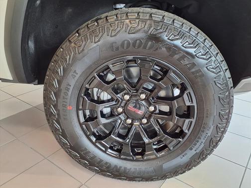 Coastal Dune 2026 GMC Canyon Elevation