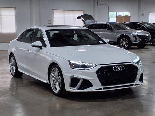 2023 Audi A4 45 S line Premium Plus