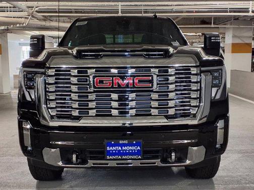 2025 GMC Sierra 2500 Denali