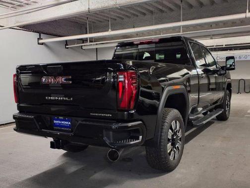 2025 GMC Sierra 2500 Denali
