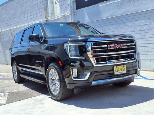 Onyx Black 2024 GMC Yukon XL SLT