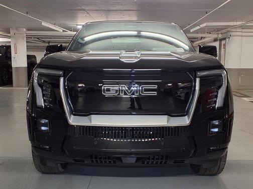 Onyx Black 2025 GMC Sierra EV Max Range Denali