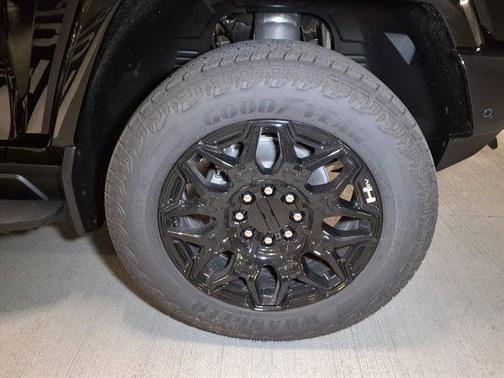 2026 GMC HUMMER EV SUV 2X