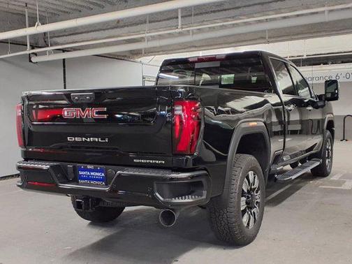 2025 GMC Sierra 2500 Denali