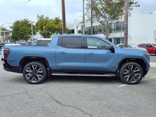 2025 GMC Sierra EV Extended Range Denali