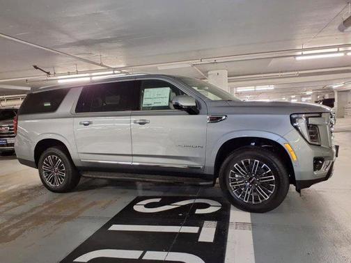 2025 GMC Yukon XL 4WD Elevation