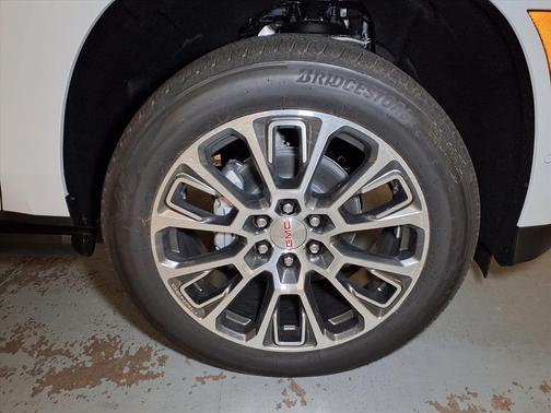 Glacier White Tricoat 2026 GMC Yukon Denali