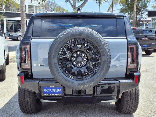 2025 GMC HUMMER EV SUV 2X