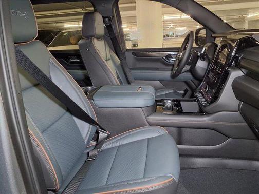 2026 GMC Yukon XL 4WD AT4