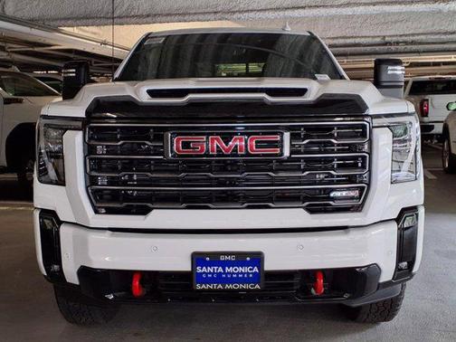 2025 GMC Sierra 2500 AT4