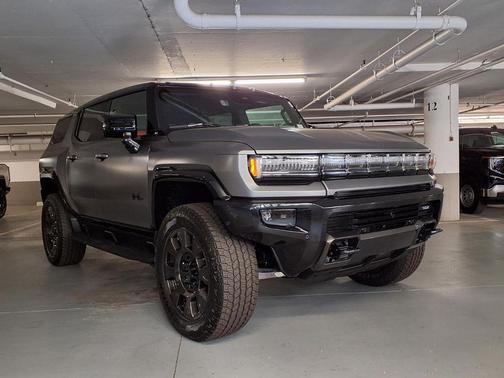 Magnus Gray Matte 2026 GMC HUMMER EV SUV 3X