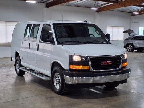 2023 GMC Savana 2500 Work Van
