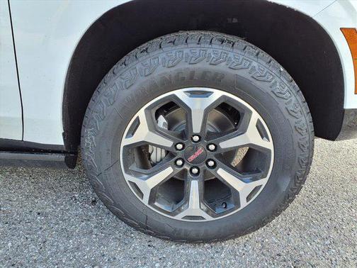 2026 GMC Yukon XL 4WD AT4