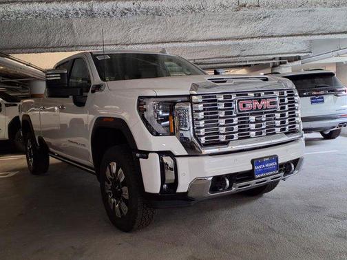 2025 GMC Sierra 2500 Denali