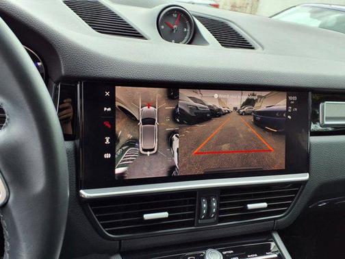 2022 Porsche Cayenne Platinum Edition