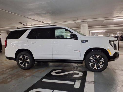 2026 GMC Yukon 4WD AT4