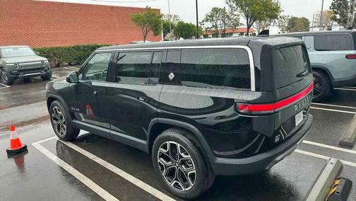 Midnight 2025 Rivian R1S