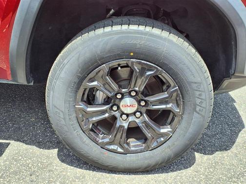 Volcanic Red Tintcoat 2023 GMC Canyon Elevation